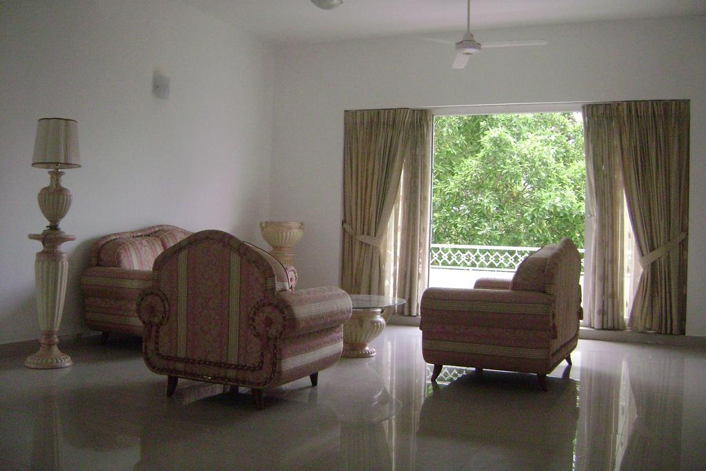 Whitehouse Residencies Colombo